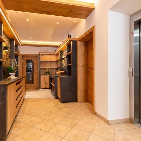 Auhof Πανσιόν