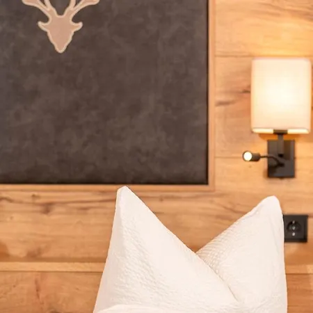 Πανσιόν Auhof 4*